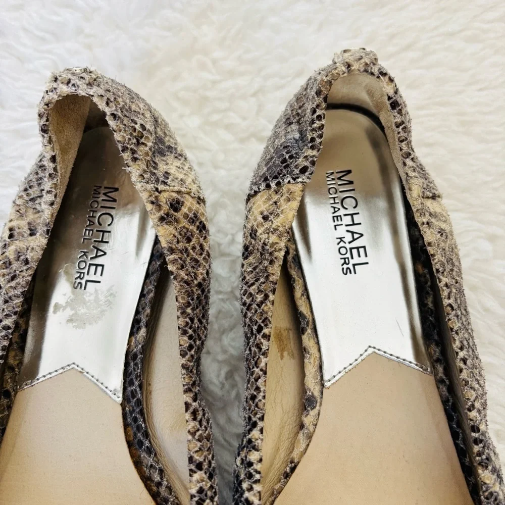 Michael Kors Beige/Gray/Black Snakeskin Flat Shoes size 8 M